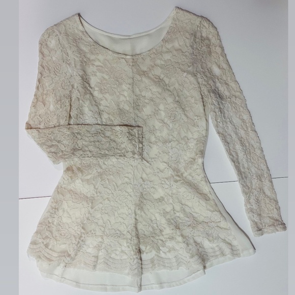 handmade ivory  lace flare long sleeve scoop neck top S - Picture 1 of 3